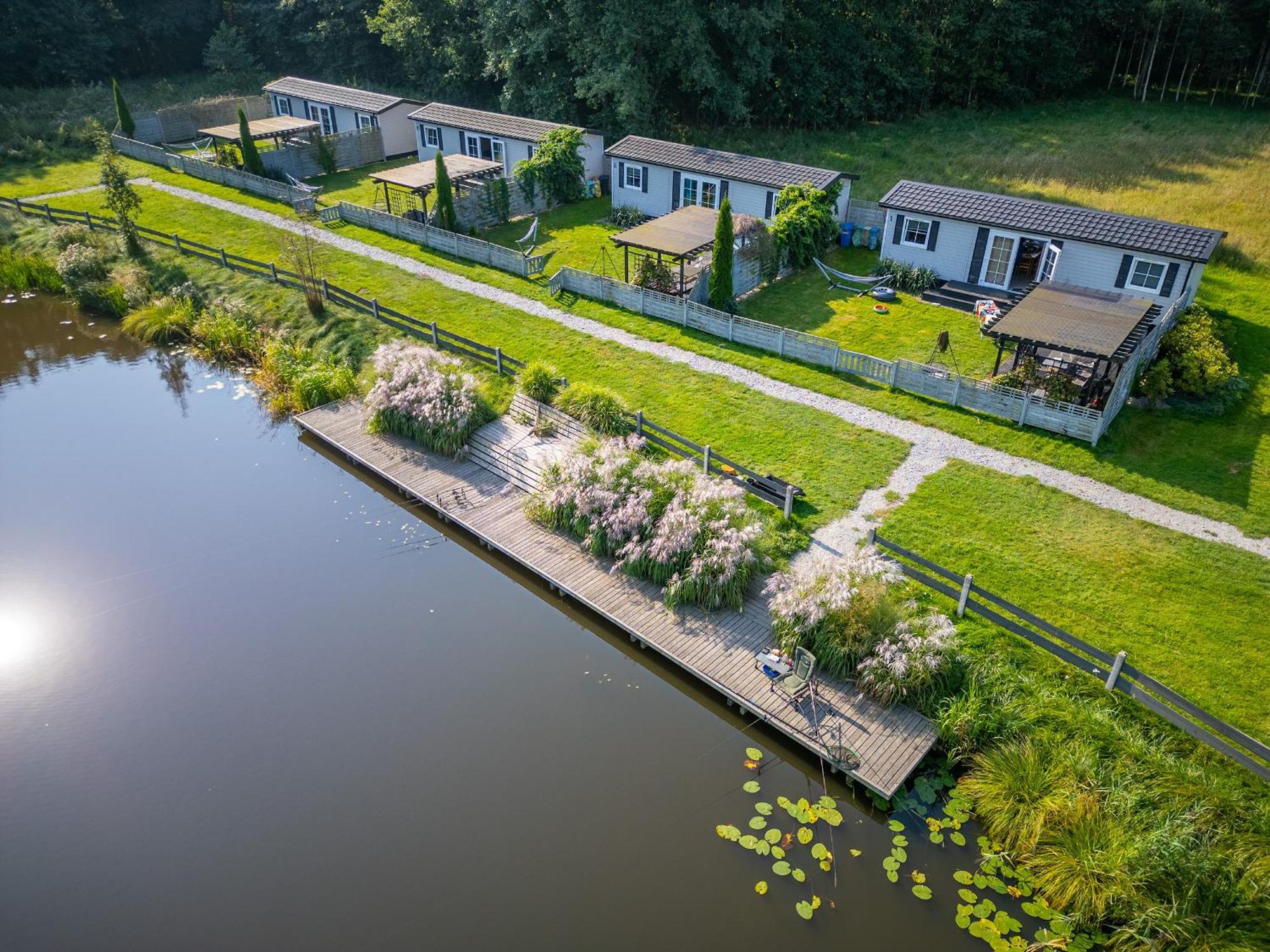 Domki Drewniane Na Splawiu Nad Morzem Darlowo Exterior photo
